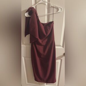 Tiff Asymmetrical Neck Sleeveless Mini Dress (Burgundy)